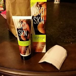 Nkd Skn self tanner
