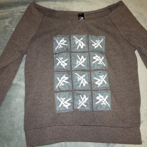 Young & reckless crewneck **TRADE PENDING**