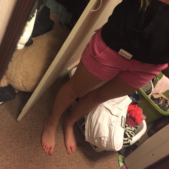 Pink American eagle shorts