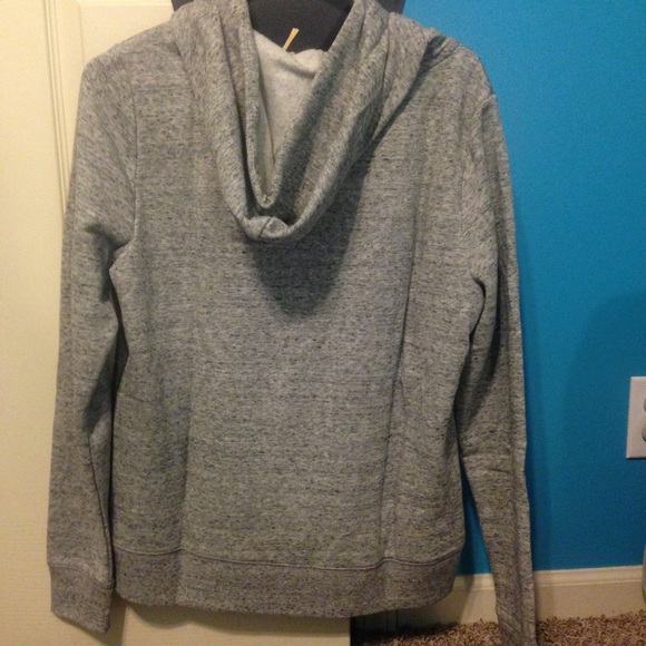 ❌SOLD❌Victoria Secret PINK Grey Marl Half Zip - Picture 3 of 4