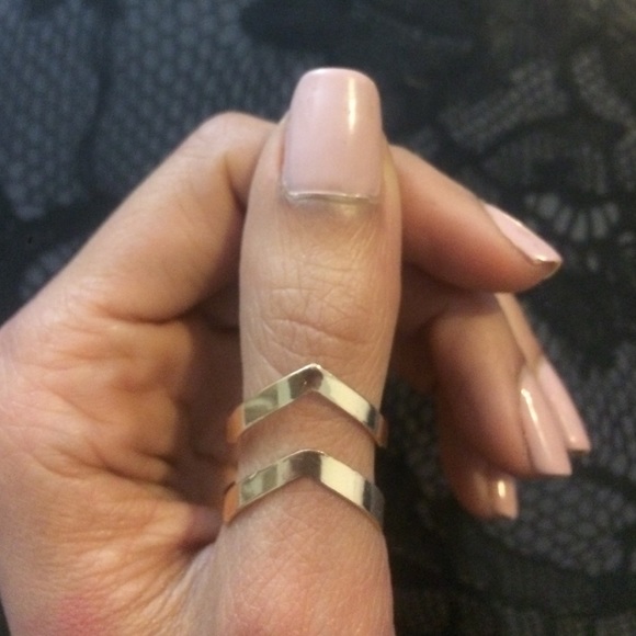 Adjustable Gold Double Band Arrow Ring - Picture 2 of 2