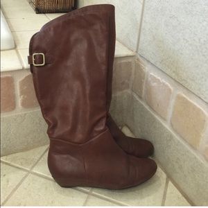 Brown boots