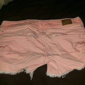American eagle coral shorts