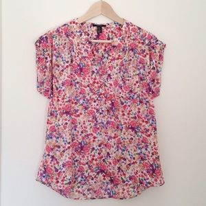 SALE! Forever 21 Floral Top.