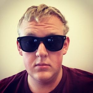 Meet your Posher, Justin