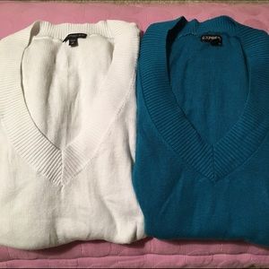SWEATER BUNDLE! Blue & white v-neck sweaters