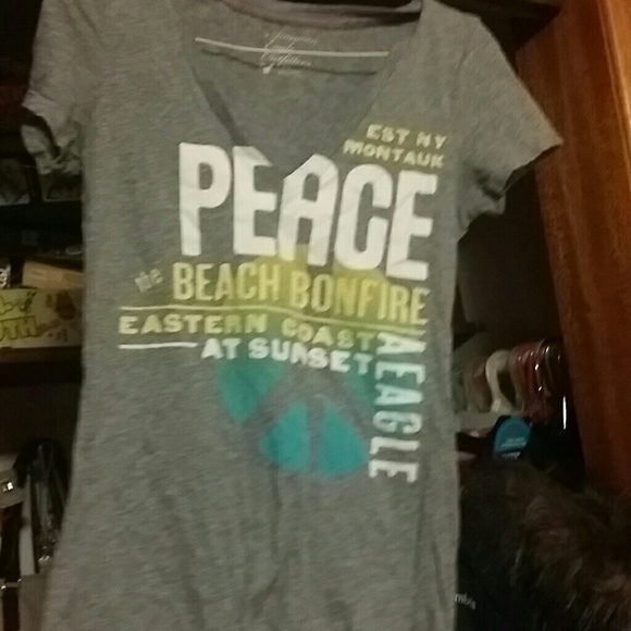 American eagle v neck shirt