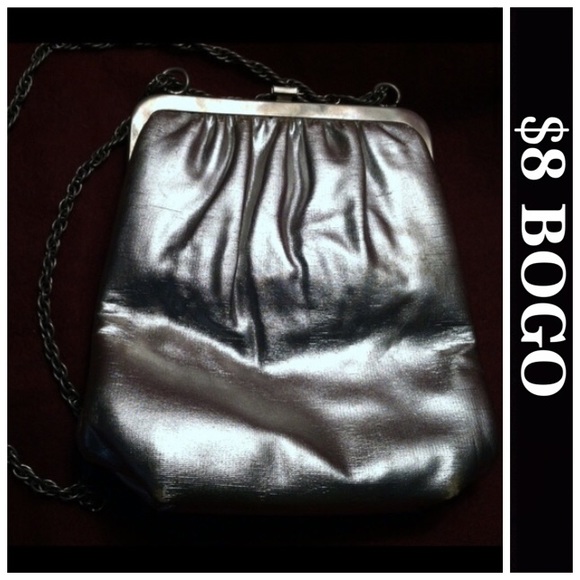 Vintage Handbags - EUC Vintage 80's Silver Lame' Handbag Clutch Solid