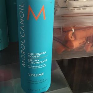 Volumizing mousse