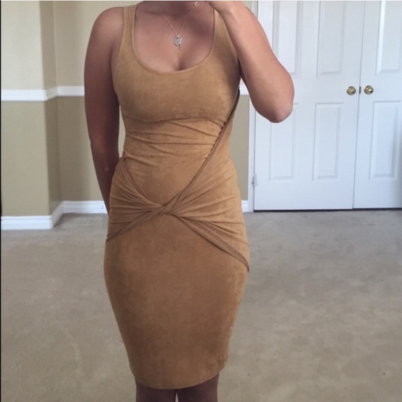 Tan suede dress - Picture 2 of 3