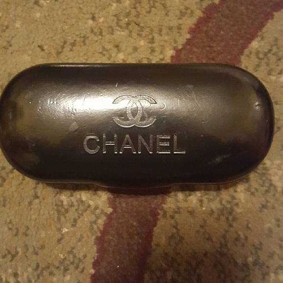 Chanel eye sun glasses case