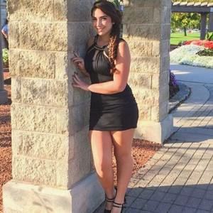 Meet your Posher, Jesenia