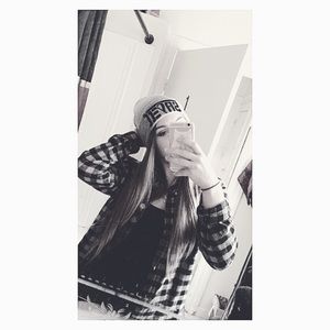 Meet your Posher, Christian