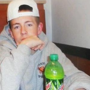 Meet your Posher, Derek