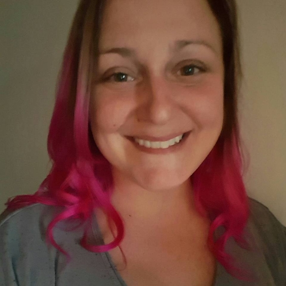 Meet your Posher, Chrissy - Picture 1 of 1