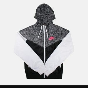 Meet your Posher, Sienna