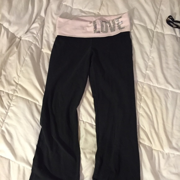 Victoria secret yoga pants !