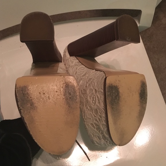 DV8 Ivory Crochet & Tweed Platform - Picture 4 of 4