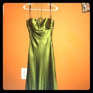 gorgeous silk dress from shelli segal💚👗💚👗💚👗