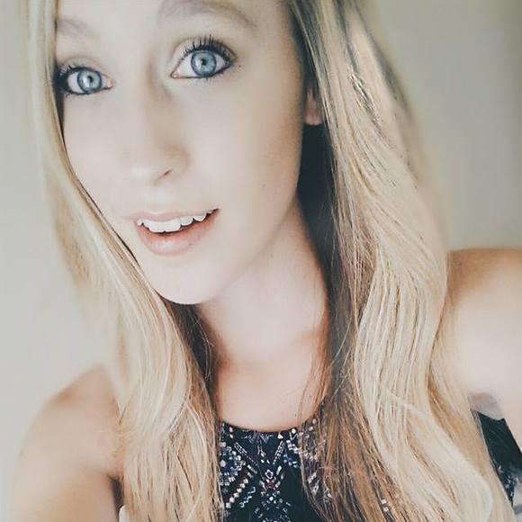 Meet your Posher, Cassie - Picture 1 of 1