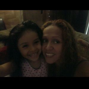 Meet your Posher, Mireya