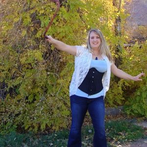 Meet your Posher, Bobbi