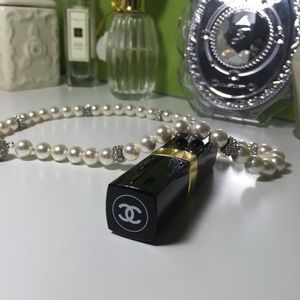 Chanel coco shine lipstick 54 boy