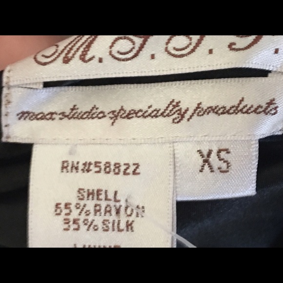 Loose fitting fall dress sold - Picture 3 of 4