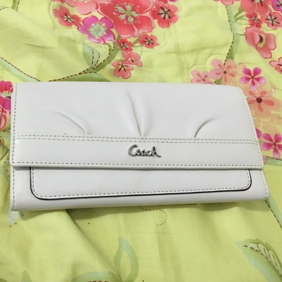 Brand new white Coach wallet