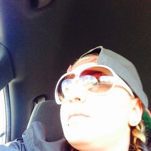 Meet your Posher, Adrienne