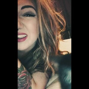 Meet your Posher, Jennaca