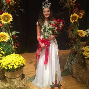 Meet your Posher, Hayla