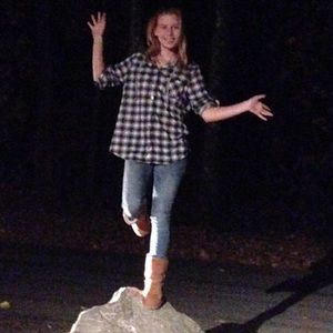 Meet your Posher, Kayla