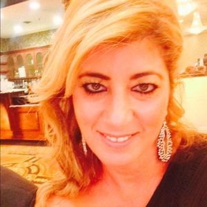 Meet your Posher, Ban