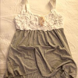 Anthropologie grey and white tank NWT 🌷adorable🌷