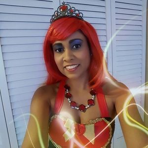 Meet your Posher, Crystal