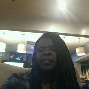 Meet your Posher, Paula