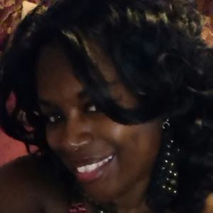 Meet your Posher, Regina