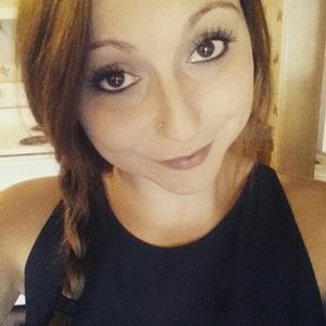 Meet your Posher, Mira