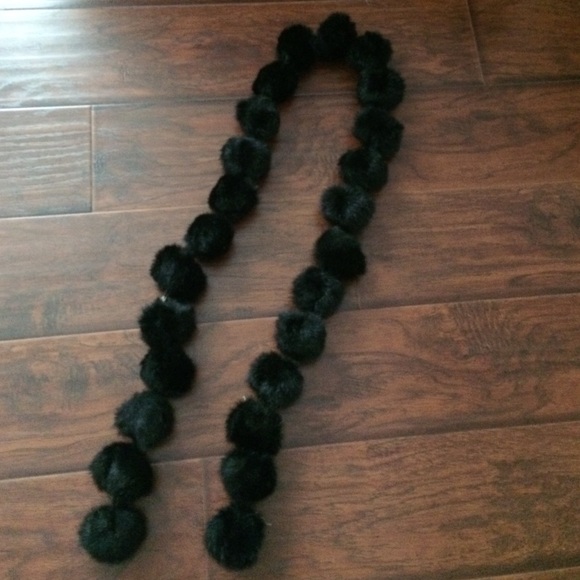 Black Fashion Pom Pom Scarf!