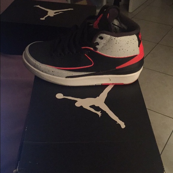 Jordan 2s - Picture 3 of 3