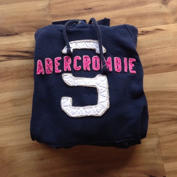 Abercrombie & Fitch navy blue sweater
