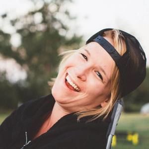 Meet your Posher, Corrie