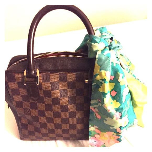 AUTHENTIC LOUIS VUITTON  (BRERA)