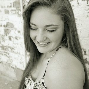 Meet your Posher, Hope