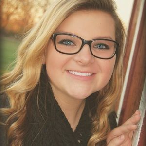 Meet your Posher, Kaitlyn