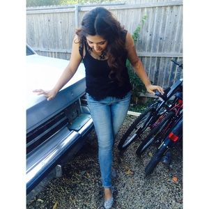 Meet your Posher, Leslie