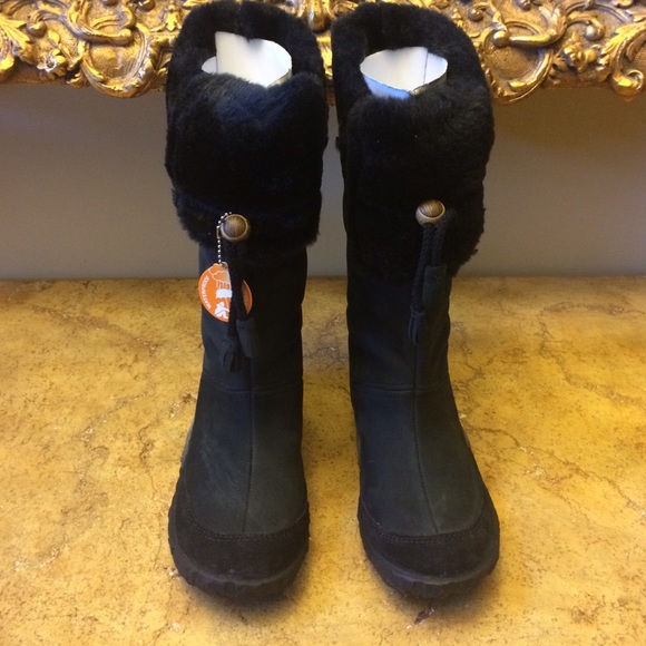 Cushe Black Leather Waterproof Boots