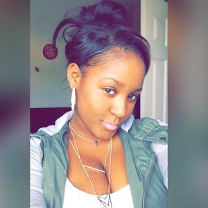 Meet your Posher, Kaisha