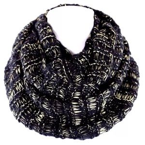 Chunky Soft Metallic Scarf